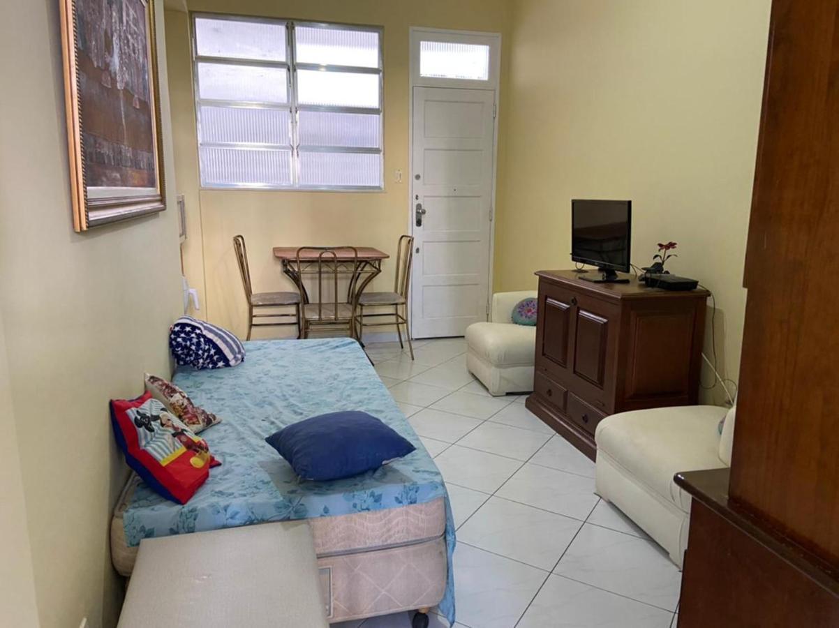 Apartamento em Copacabana a um quarteirão da praia! Apartamento Rio de Janeiro Exterior foto