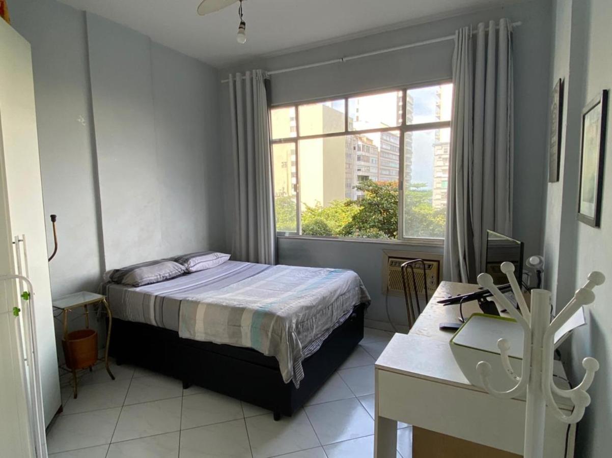 Apartamento em Copacabana a um quarteirão da praia! Apartamento Rio de Janeiro Exterior foto