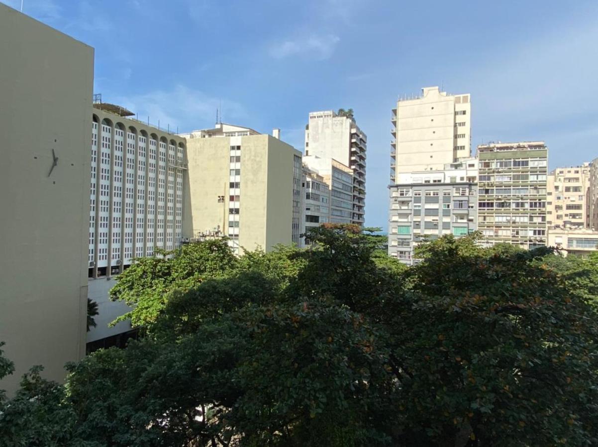Apartamento em Copacabana a um quarteirão da praia! Apartamento Rio de Janeiro Exterior foto